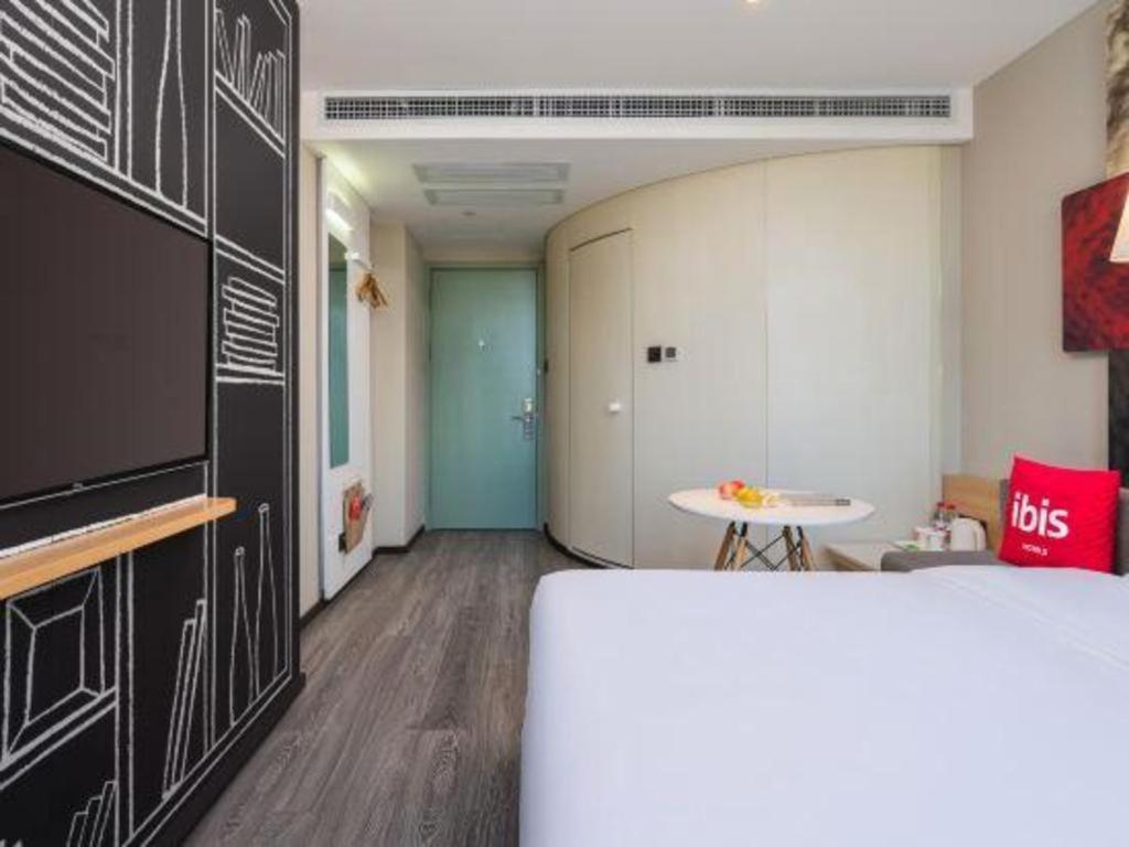 Отель Ibis Kunming Beijing Rd Экстерьер фото