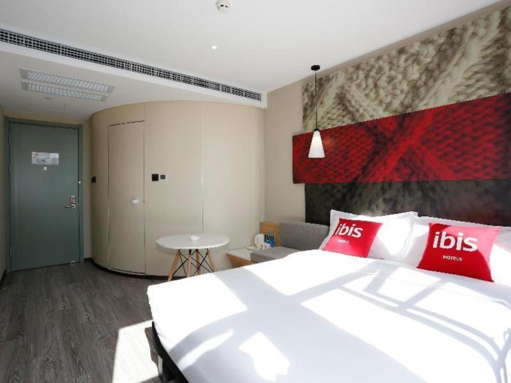 Отель Ibis Kunming Beijing Rd Экстерьер фото