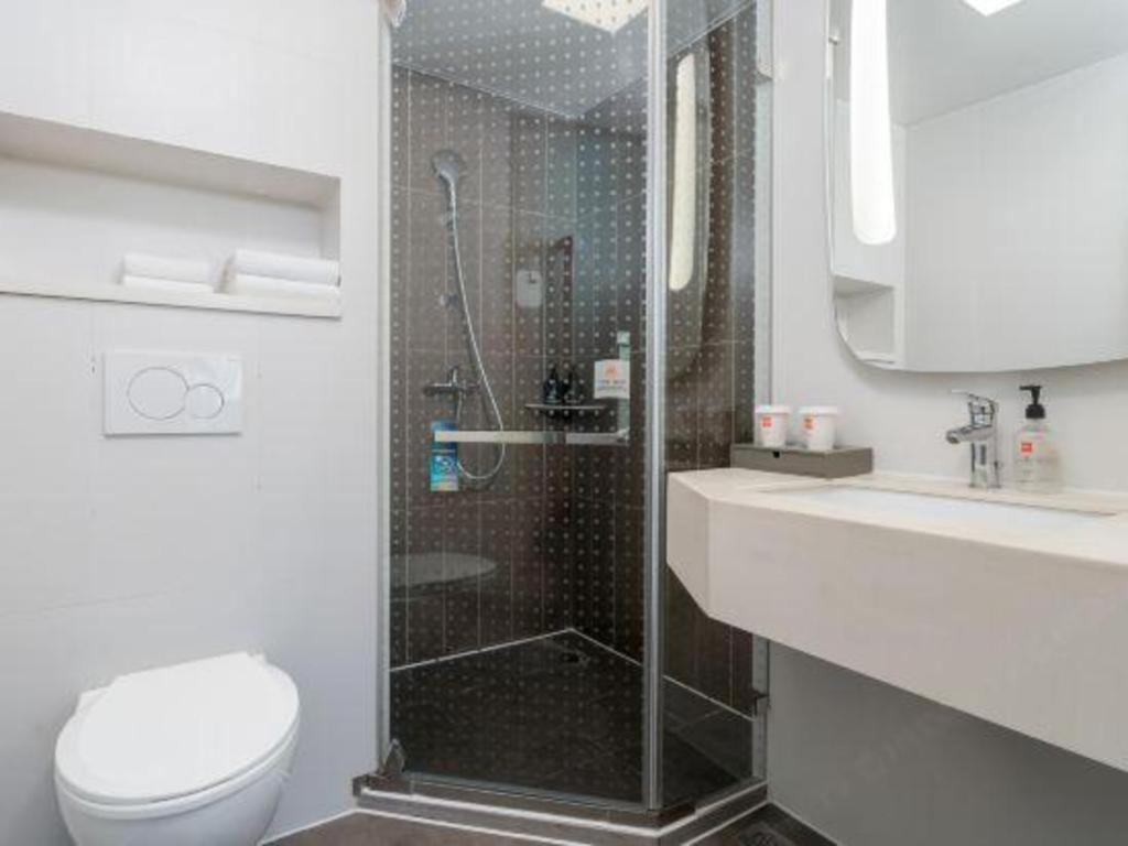 Отель Ibis Kunming Beijing Rd Экстерьер фото