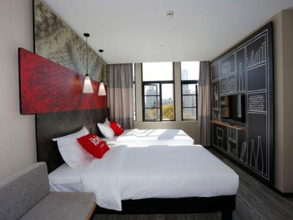 Отель Ibis Kunming Beijing Rd Экстерьер фото