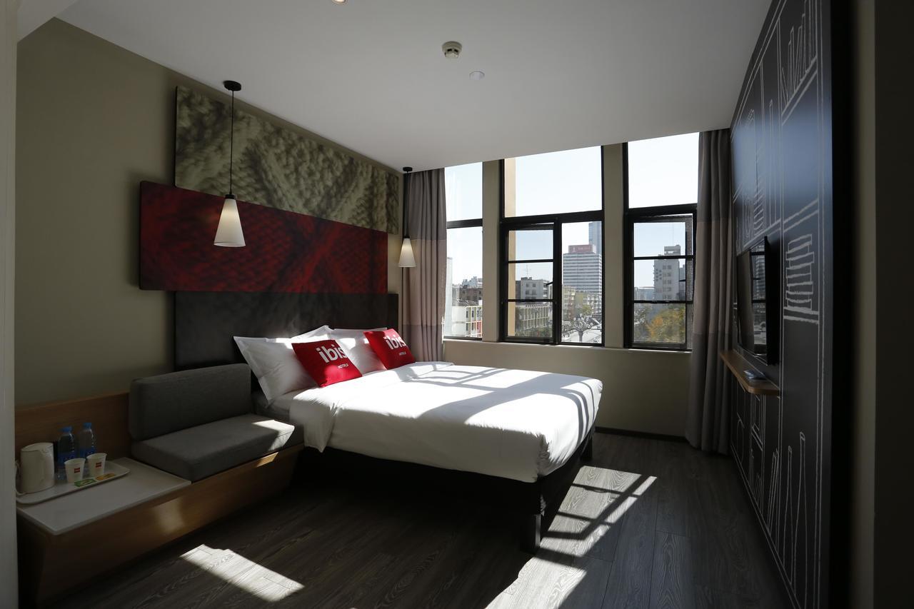 Отель Ibis Kunming Beijing Rd Экстерьер фото