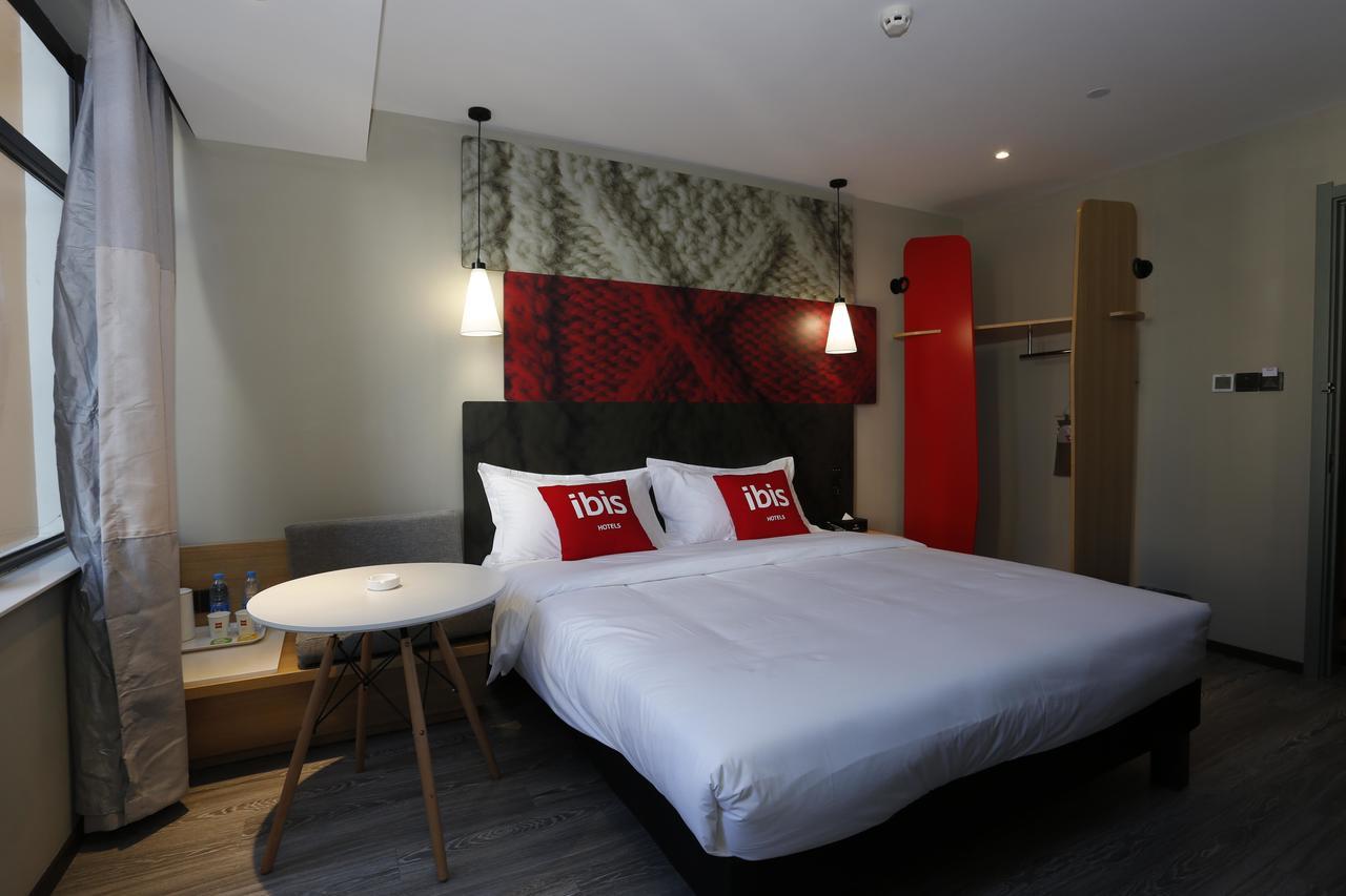 Отель Ibis Kunming Beijing Rd Экстерьер фото